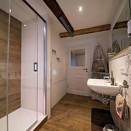 Goldgemaeuer - Kostenlose Parkplaetze 4* Ochsenfurt